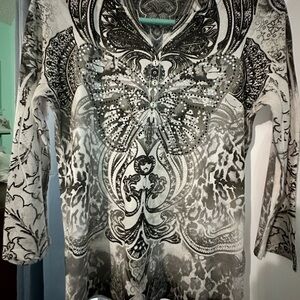 Chic Monochrome Long Sleeve Top